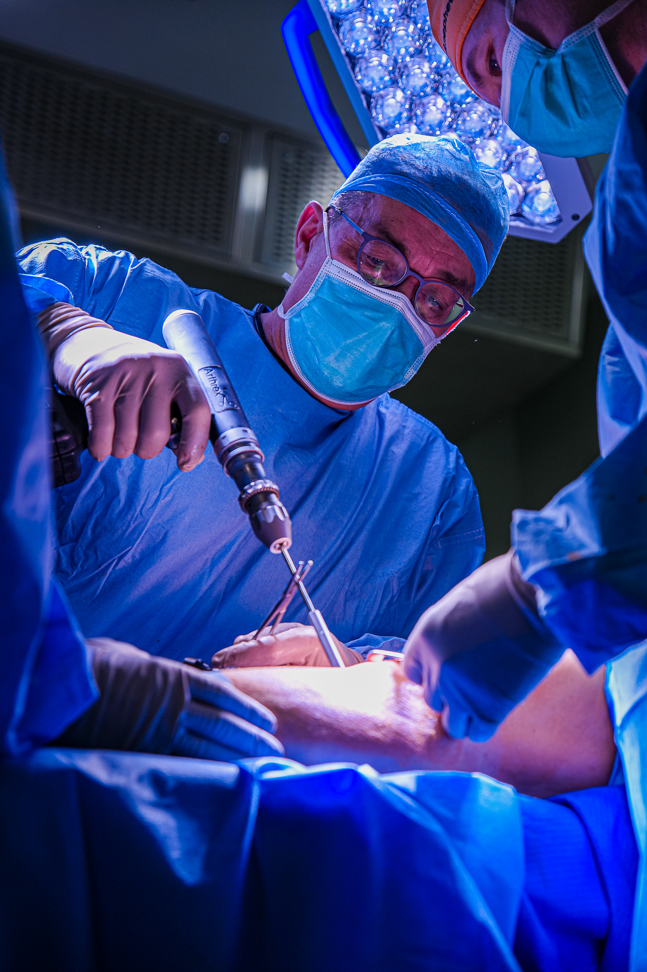 Chirurgia urazowo ortopedyczna Warszawa-1 Andrzej Mioduszewski Ortopedika Rekonstrukcja więzadła krzyżowego przedniego (ACL)
techniką Ribbon